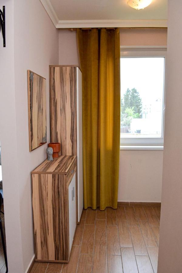 Unicum Apartman Hajduszoboszlo Ngoại thất bức ảnh