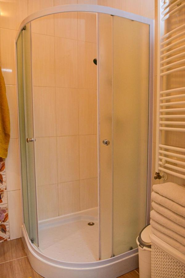 Unicum Apartman Hajduszoboszlo Ngoại thất bức ảnh