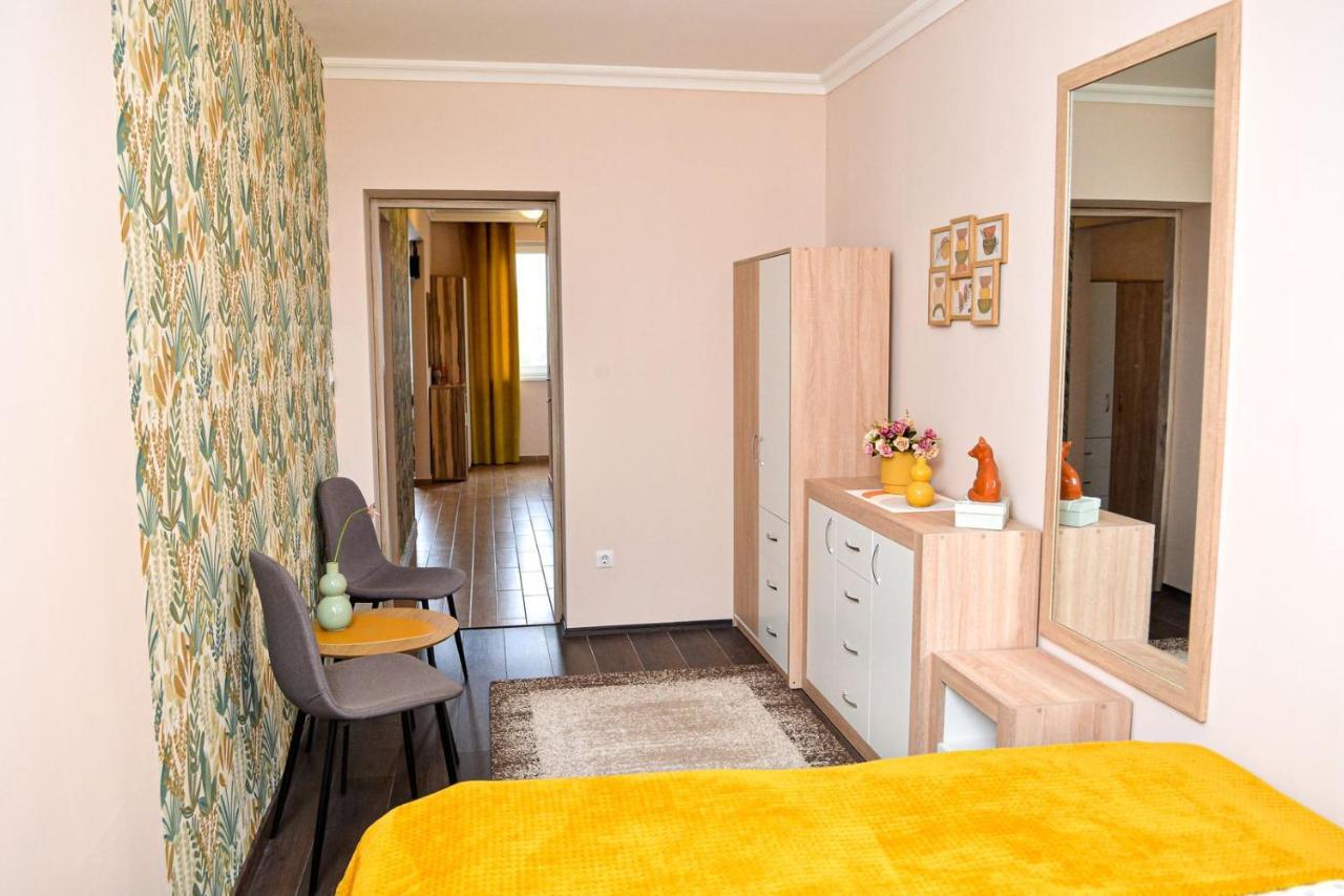 Unicum Apartman Hajduszoboszlo Ngoại thất bức ảnh